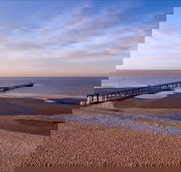 Altona Beach - Accommodation Burleigh