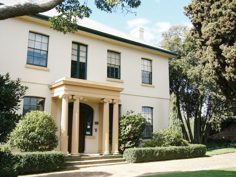 Franklin House - Accommodation Burleigh 0