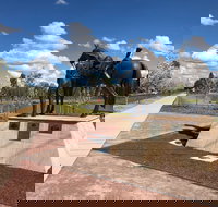 Light Horse Memorial Hay - Accommodation Burleigh