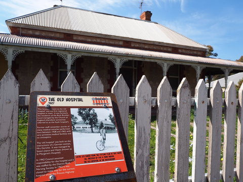 Tailem Bend Historic Rail Trail - Accommodation Burleigh 2