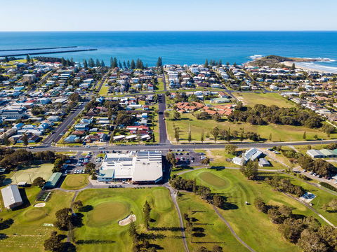 Yamba Golf And Country Club - Accommodation Burleigh 2