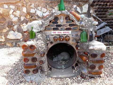 Bottle House And Mining Museum - Accommodation Burleigh 2