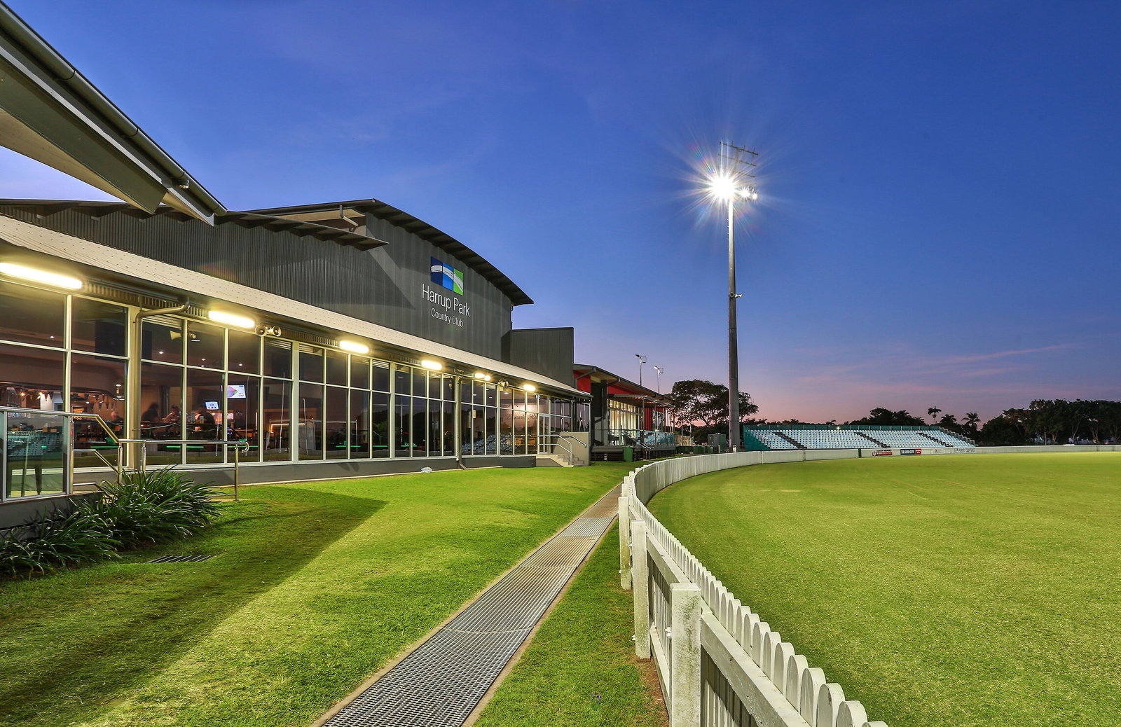 South Mackay QLD Accommodation Burleigh