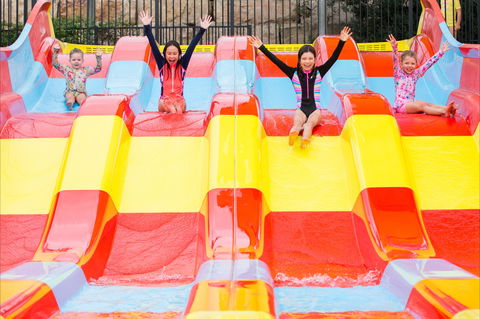 Raging Waters Sydney - Accommodation Burleigh 1