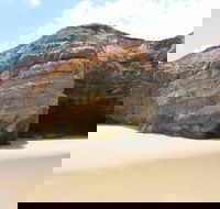 Shelley Caves - Accommodation Burleigh