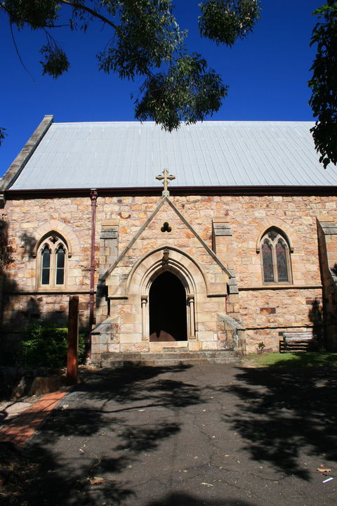 St Marys Anglican Church, Memorial Chapel - Accommodation Burleigh 2