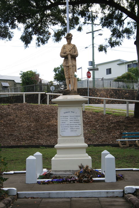Manly War Memorial - Accommodation Burleigh 1