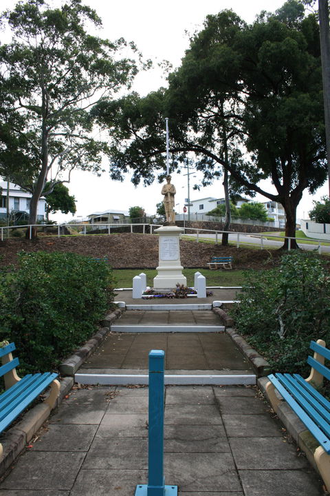 Manly War Memorial - Accommodation Burleigh 2