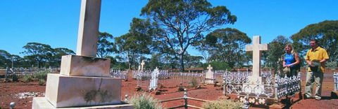 Old Pioneer Cemetery Coolgardie - Accommodation Burleigh 0