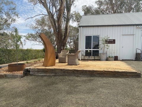 Green Glass Studio - Accommodation Burleigh 1