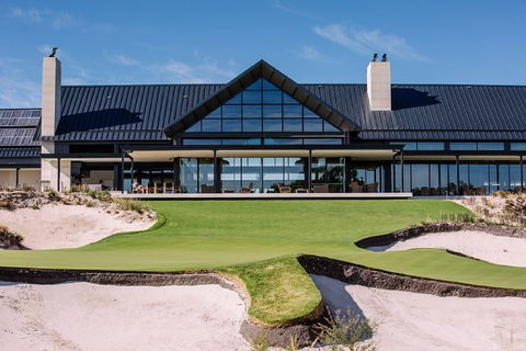 Peninsula Kingswood Country Golf Club - Accommodation Burleigh 0