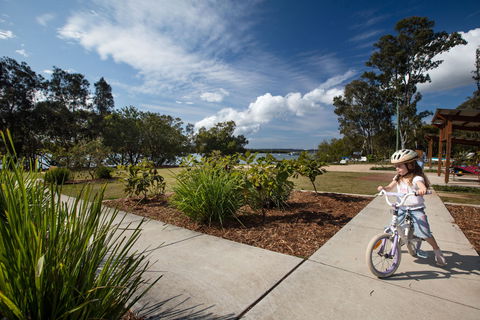 Russell Island (Canaipa) - Accommodation Burleigh 1