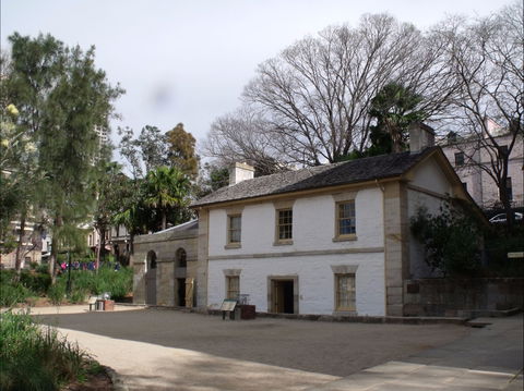 Cadmans Cottage - Accommodation Burleigh 0