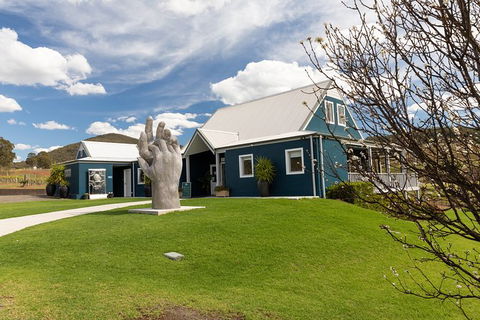 Private Full-Day Wine Tour In Hunter Valley - Accommodation Burleigh 1