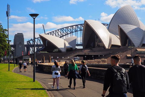 Quay People: Sydney Harbour Walking Tour With Coffee - Accommodation Burleigh 3
