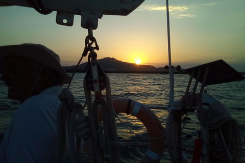 Sailing Boat Overnight Live Aboard Experience Townsville - Accommodation Burleigh 1