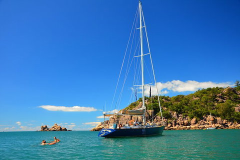 Helicopter And Magnetic Island Sailing - Accommodation Burleigh 1