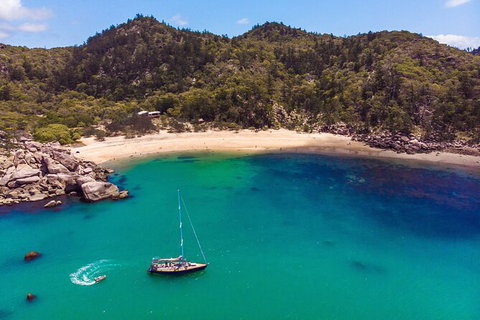 Helicopter And Magnetic Island Sailing - Accommodation Burleigh 5