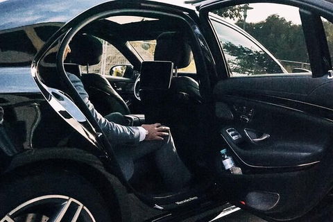 Arrival Private Transfers From Gold Coast Airport OOL To Gold Coast City - Accommodation Burleigh 2