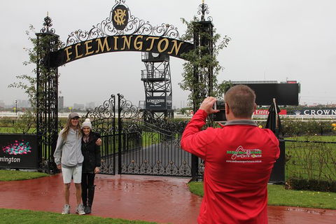 Ultimate Sports Lovers Bus Tour Of Melbourne - Accommodation Burleigh 6