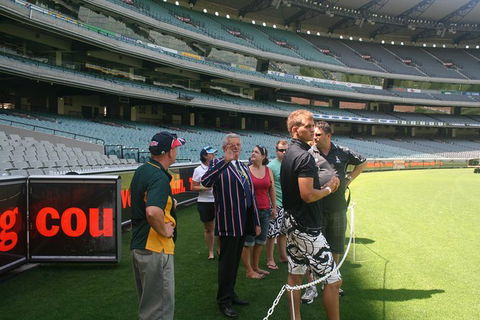 Ultimate Sports Lovers Bus Tour Of Melbourne - Accommodation Burleigh 3