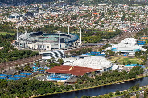 Ultimate Sports Lovers Bus Tour Of Melbourne - Accommodation Burleigh 9
