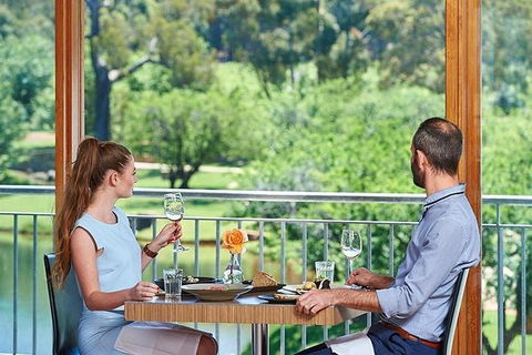 Romance Aircraft Flight + Scenic Tour + 3 Course Lunch + Beer Tasting + Hamper - Accommodation Burleigh 3