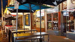 Bar 9T4 - Accommodation Burleigh 2