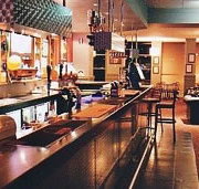 Tudor Inn Hotel - Accommodation Burleigh