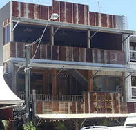 Ironbar Saloon - Accommodation Burleigh