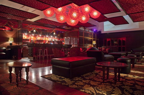 East End Bar - Accommodation Burleigh 1