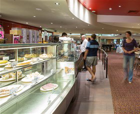 Ainslie Football And Social Club - Accommodation Burleigh 1