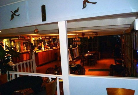 Eagle Thai - Accommodation Burleigh 2