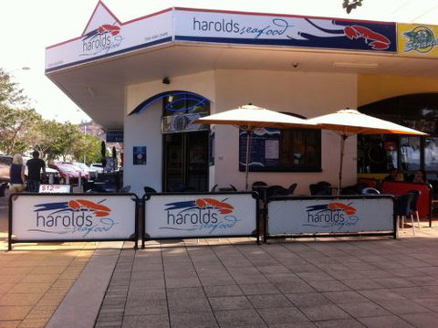 Harolds Seafood On The Strand - Accommodation Burleigh 3