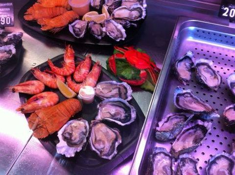 Harolds Seafood On The Strand - Accommodation Burleigh 9