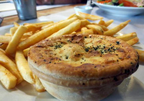 Elly’s Coffee Lounge - Accommodation Burleigh 1