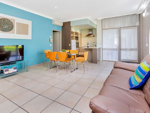 Korora Bay Village Resort - Accommodation Burleigh 5