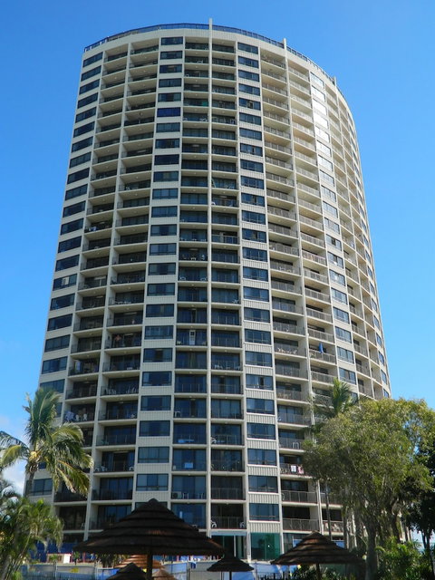 Royal Palm Resort - Accommodation Burleigh 1