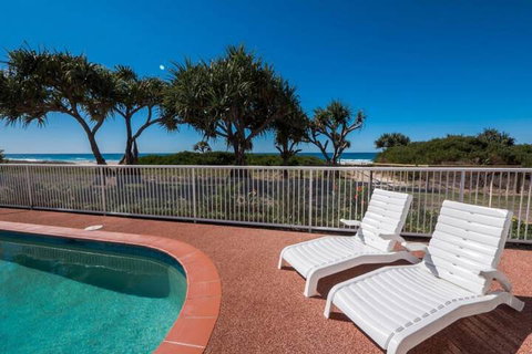 Regency On The Beach - Accommodation Burleigh 4