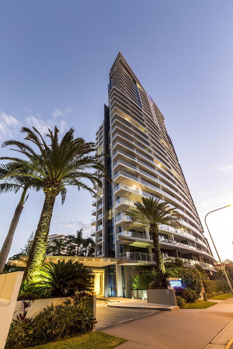 Artique Surfers Paradise - Accommodation Burleigh 0