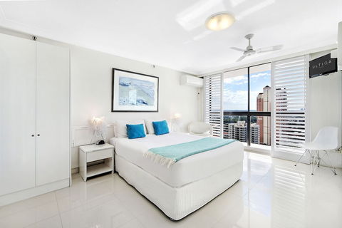 ULTIQA Beach Haven At Broadbeach - Accommodation Burleigh 5