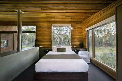 DULC Cabins - Accommodation Burleigh 7