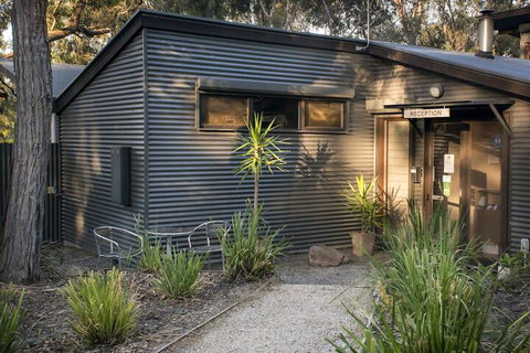 DULC Cabins - Accommodation Burleigh 1