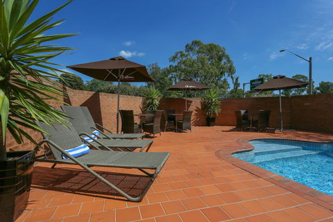 Best Western Plus Hovell Tree Inn - Accommodation Burleigh 3