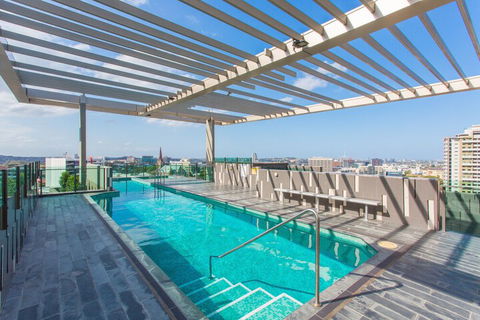 Quattro On Astor Apartments Brisbane By Restt - Accommodation Burleigh 2