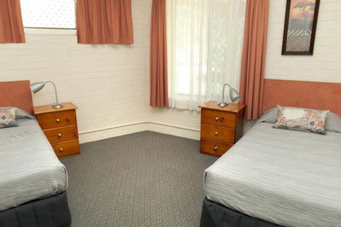 Byron Motor Lodge Motel - Accommodation Burleigh 7