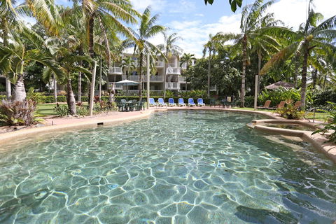 Cairns Beach Resort - Accommodation Burleigh 2