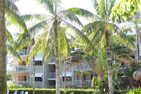 Cairns Beach Resort - Accommodation Burleigh 1