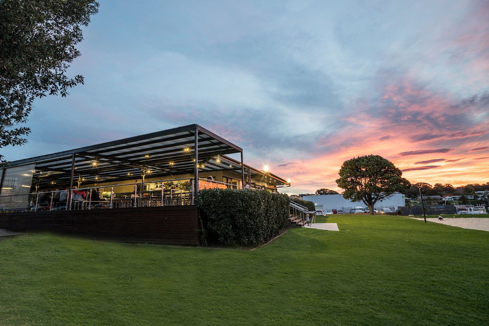 Huskisson NSW Accommodation Burleigh