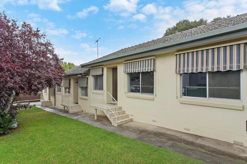 Astor Hotel Motel - Accommodation Burleigh 6